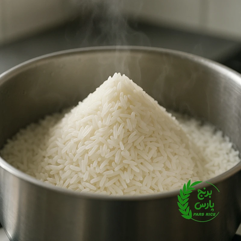 دم‌کشی برنج با چیدمان هرمی و حفره‌های بخار